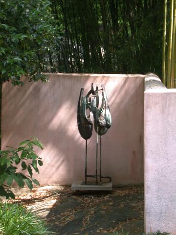 Sculpture_in_the_Garden.jpg